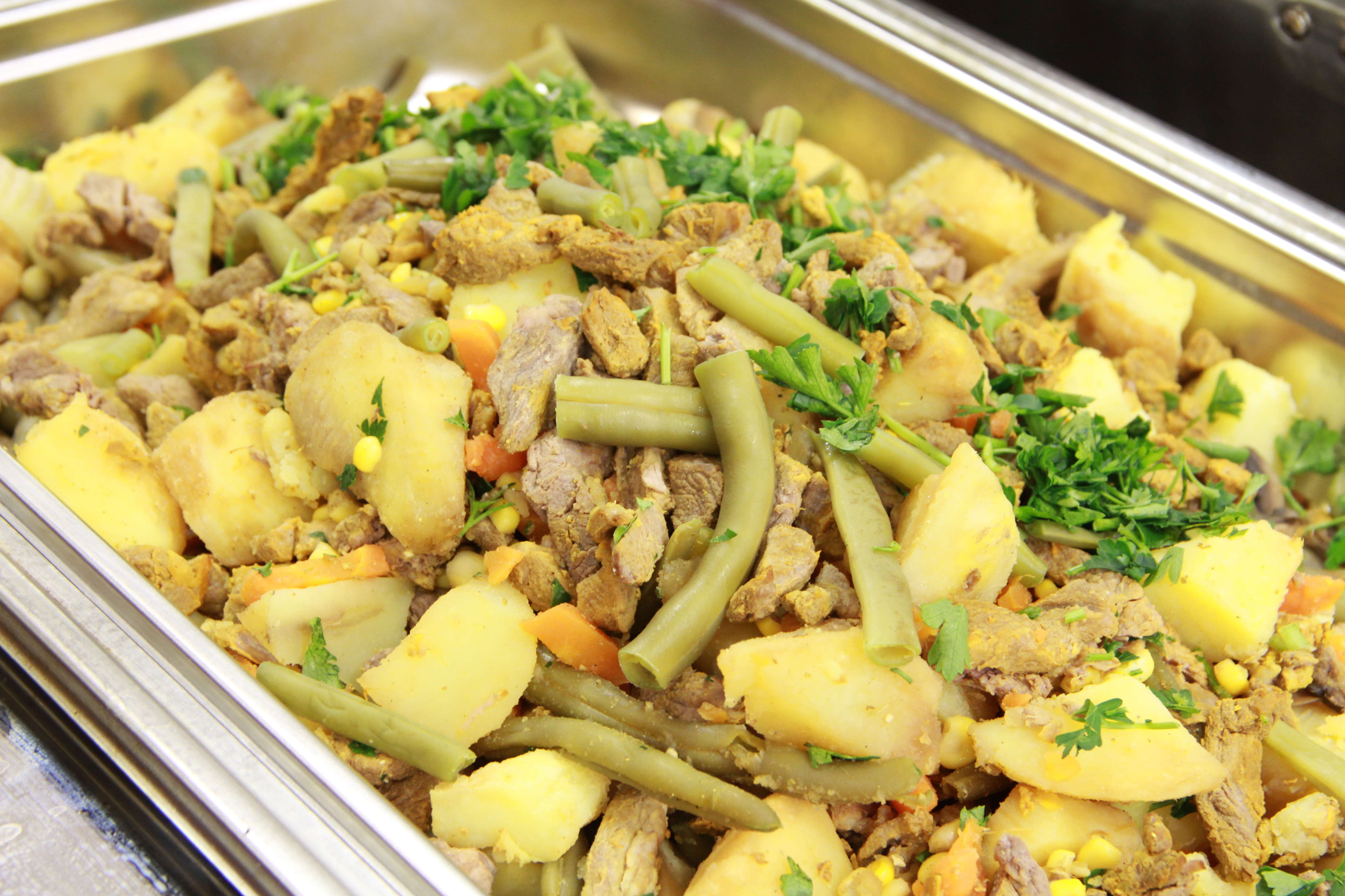 ارائه مشاوره علمی و عملی در زمینه پخت غذای سالم